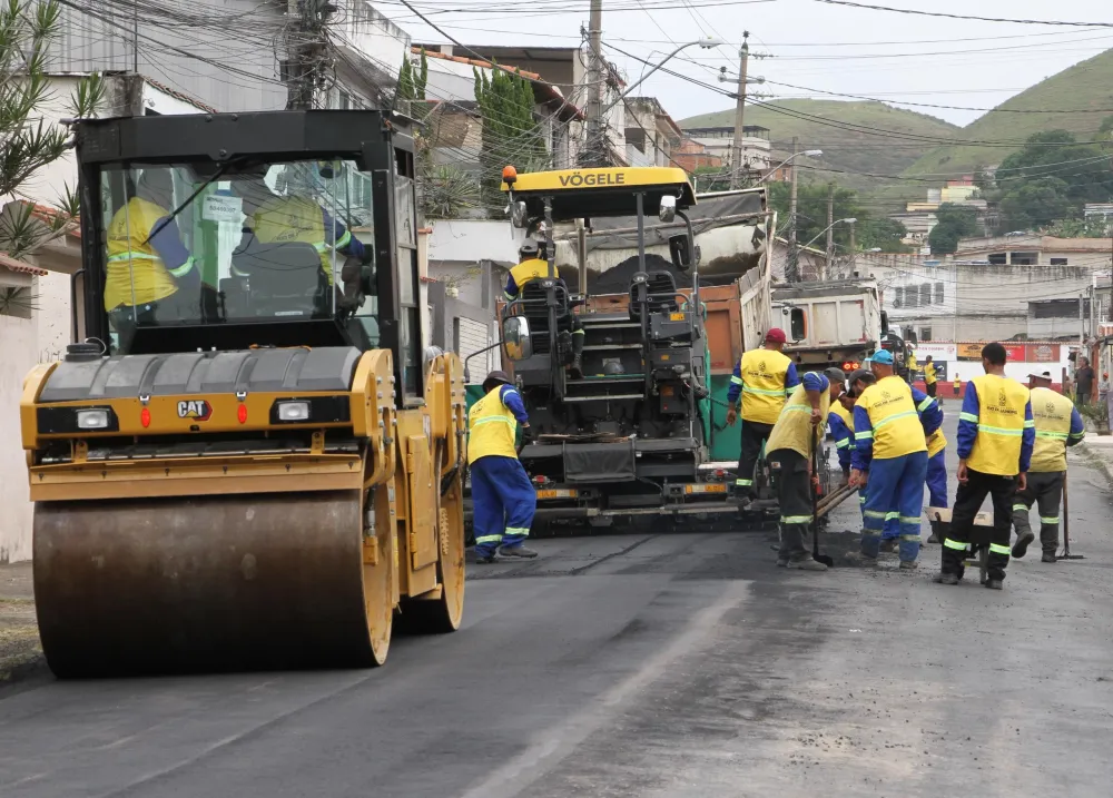 Ações de melhorias prosseguem nas ruas do Goiabal em Pindamonhangaba
