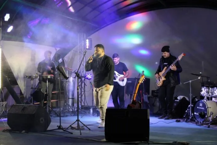 Festa de 50 anos do Araretama segue até domingo com shows e atrações gratuitas