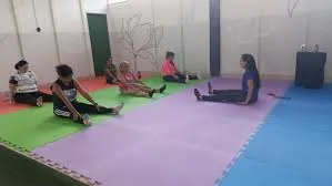 Iniciativa gratuita leva bem-estar, escuta e valorização feminina aos bairros de Pindamonhangaba