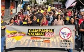 Greve dos servidores de Taubaté entra no segundo dia e afeta escolas da rede municipal