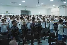 Jovens nascidos em 2008 entram na reta final para realizar o alistamento militar obrigatório