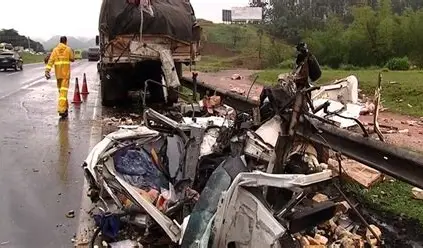 Acidente na Rodovia dos Bandeirantes provoca congestionamento e mobiliza equipes de emergência