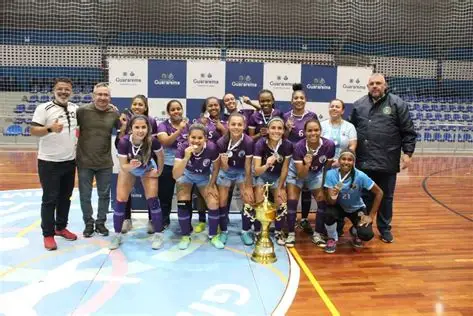 Caraguatatuba avança à semifinal do Campeonato Joseense de Futsal Feminino com campanha invicta