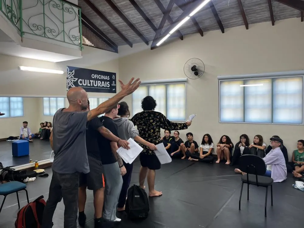 Corpos Estáveis da Fundass promovem vivências artísticas com alunos das Oficinas Culturais