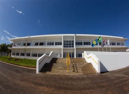 Inscrições para o processo seletivo dos Colégios Embraer terminam nesta terça-feira