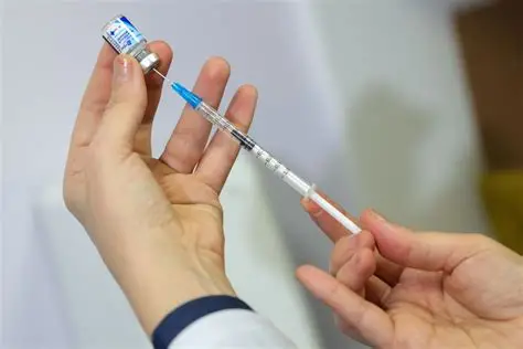 Vacinação de gestantes reduz casos graves de síndrome respiratória em bebês, aponta estudo