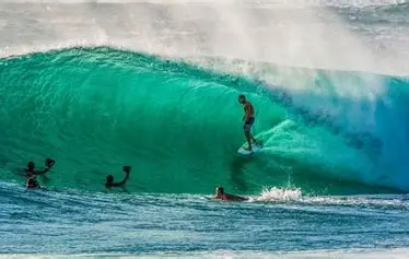 Ubatuba recebe etapa do Surf Attack e reúne principais promessas do surfe brasileiro