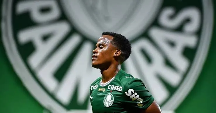Jhon Arias retorna ao Palmeiras após folga com a família e ganha ainda mais prestígio depois da Copa do Mundo