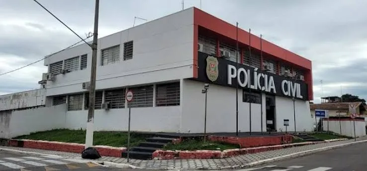 Homem é preso após resistir à abordagem e danificar viatura da Guarda Municipal em Caçapava