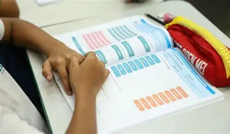 Escolas particulares contestam lei que altera férias escolares de 2027 e estudam recorrer à Justiça