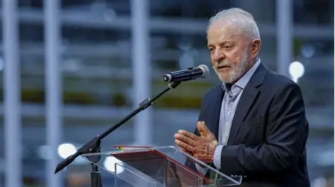 Governo Lula aguarda decisão dos EUA sobre tarifaço e prepara reação conforme alcance das novas tarifas