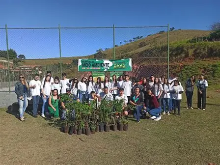 Semana do Meio Ambiente mobiliza estudantes e comunidade com ações de educação ambiental em Jambeiro