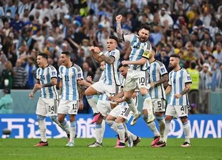 Argentina chega mais desgastada que Inglaterra para semifinal da Copa do Mundo, aponta levantamento