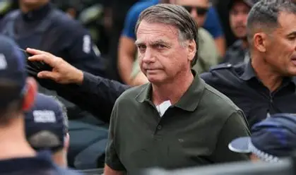 Aliados avaliam que Flávio Bolsonaro precisa ampliar apoio além da base bolsonarista, aponta análise após pesquisa Quaest