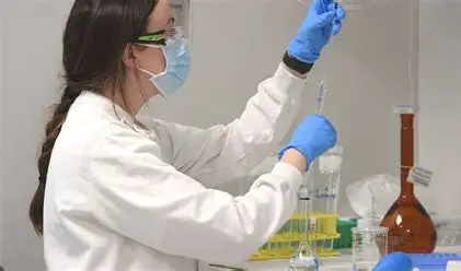 Universidade de Oxford inicia primeiro teste em humanos de vacina contra nova cepa do ebola
