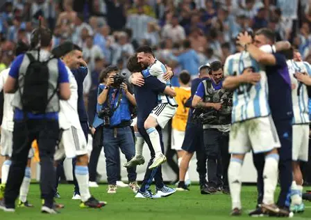 Memes brasileiros repercutem virada da Argentina sobre a Inglaterra na Copa do Mundo