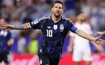 Por que a Argentina usou a camisa azul contra a Inglaterra? Entenda o significado do uniforme na Copa do Mundo