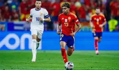 Digne lamenta pênalti em Yamal e assume culpa por eliminação da França na Copa do Mundo
