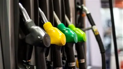 Alta do petróleo mantém pressão sobre combustíveis e mercado segue atento ao cenário internacional