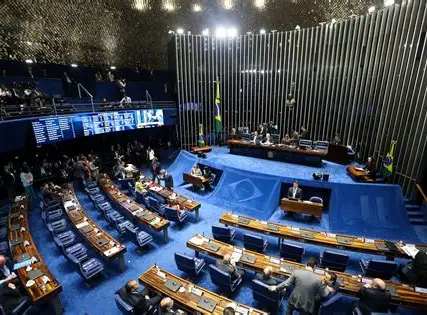 Presidentes de partidos políticos recebem salários que variam entre legendas