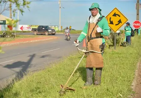 Prefeitura de Aparecida intensifica serviços de limpeza e manutenção em diversos bairros