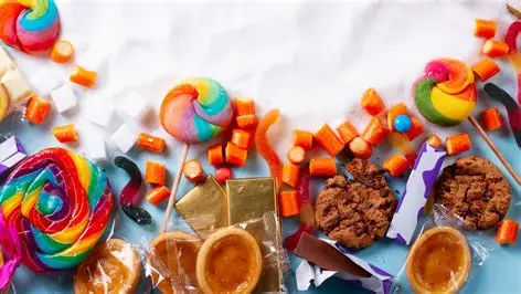 Muito além do açúcar: entenda por que sentimos tanta vontade de comer doces e como controlar esse desejo