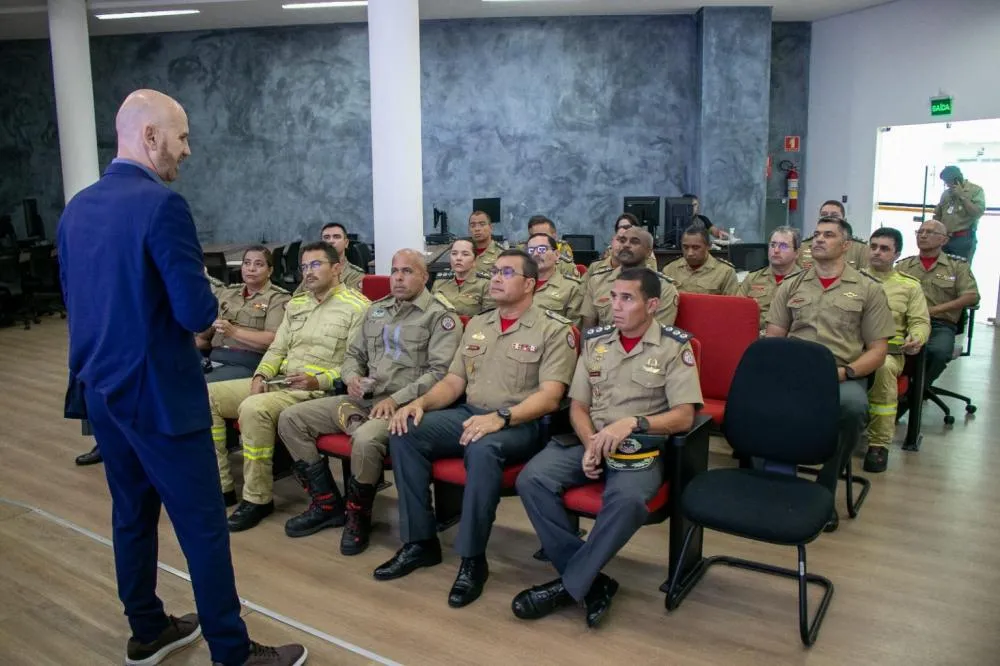 Paraibuna recebe a visita do novo comandante do 1º Subgrupamento de Bombeiros