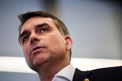 Flávio Bolsonaro oficializa candidatura à Presidência da República nas eleições de 2026