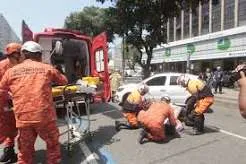 Acidente de trânsito no Centro do Rio mobiliza equipes de emergência e provoca interdições