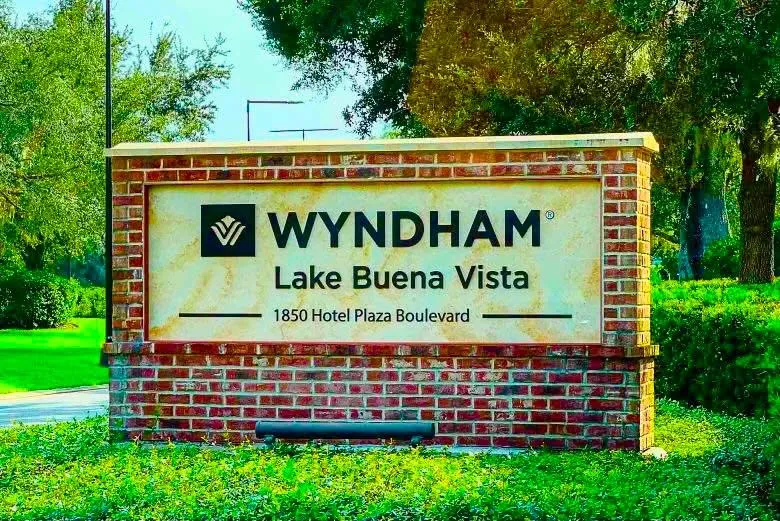 Wyndham Garden Lake Buena Vista une conforto, praticidade e benefícios Disney em Orlando