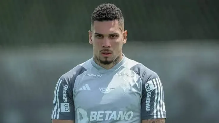 Atacante do Atlético-MG entra na fase final de recuperação e participa parcialmente dos treinamentos
