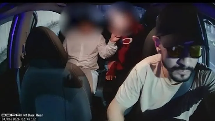 Motorista de aplicativo encerra corrida após passageiro fazer comentário racista sobre grupo Racionais MC's