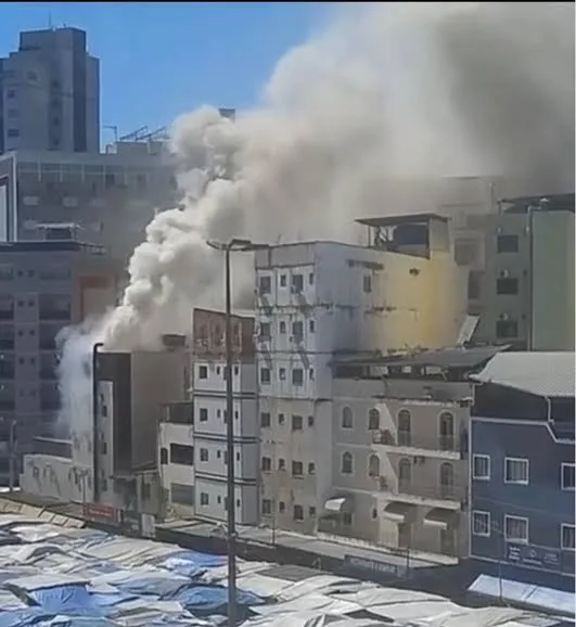 Princípio de incêndio em restaurante de hotel mobiliza Corpo de Bombeiros em Aparecida