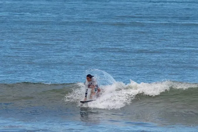 Hang Loose Pro Contest 2026 coloca Ubatuba novamente no cenário internacional do surfe