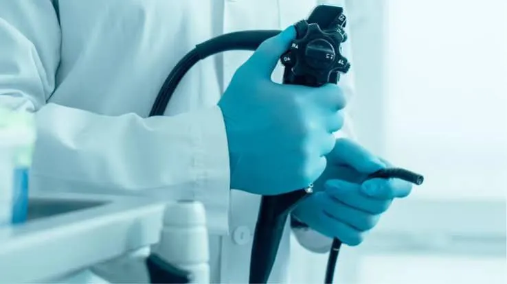 Colonoscopia é exame essencial para prevenção e diagnóstico do câncer de intestino