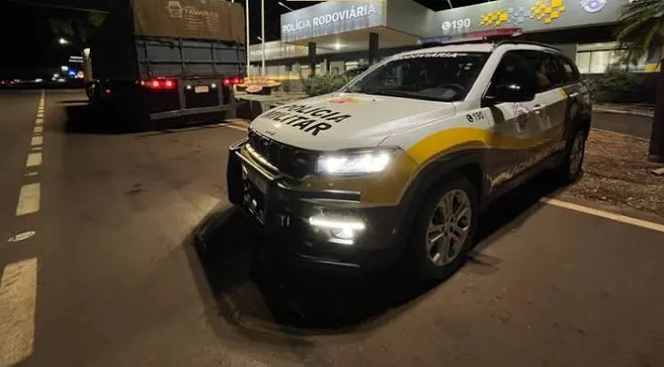 Polícia Rodoviária prende homem com 16 quilos de drogas durante operação em Caraguatatuba