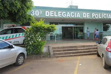 Homem é morto a facadas após discussão em São Sebastião; suspeito é preso