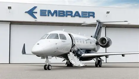 Embraer bate recorde com receita de R$ 11,3 bilhões no segundo trimestre e eleva projeções para 2026