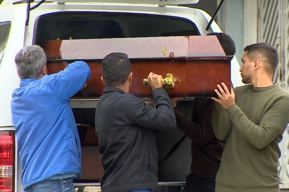 “Sempre foi uma pessoa exemplar”: pastor morto ao lado da filha em acidente na Dutra é homenageado por amigos e fiéis