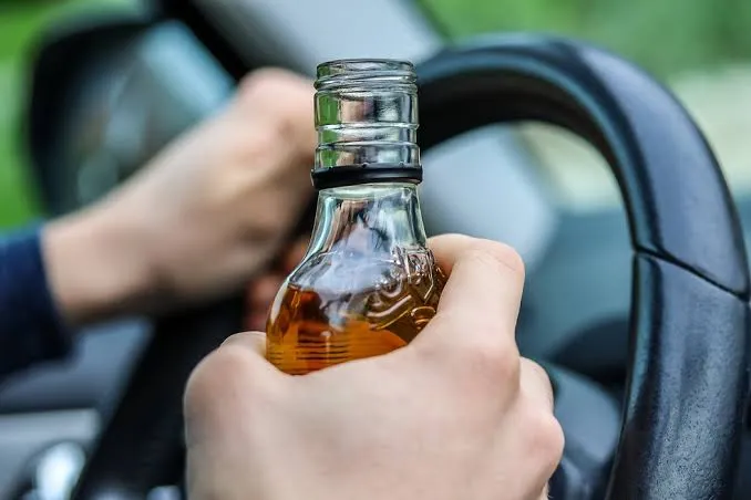 Projeto prevê suspensão de 10 anos da CNH de motorista alcoolizado que causar morte