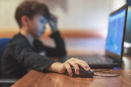Segurança digital: veja 7 dicas para proteger crianças e adolescentes na internet