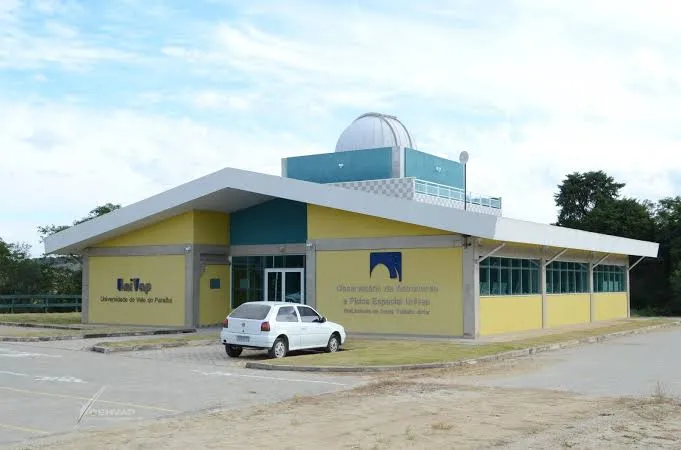 Univap realiza 8ª edição do “Espiando a Lua na Luneta” neste sábado em São José dos Campos