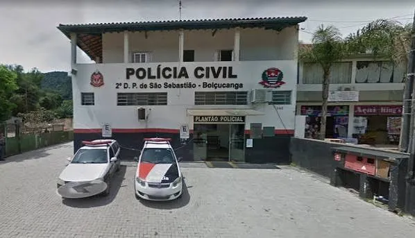 Ciclista de 24 anos morre após acidente com ônibus escolar em São Sebastião