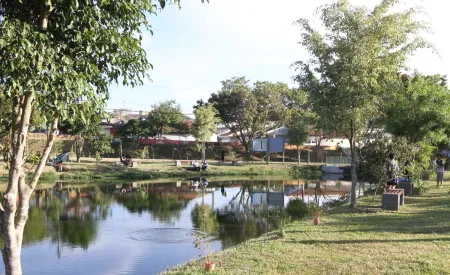 Jacareí adota tecnologia de bioestimulação para despoluir lago do Parque Califórnia