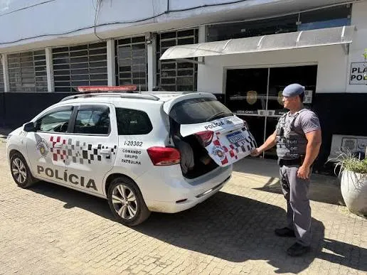 Câmeras do COI ajudam GCM a localizar suspeito com 33 porções de crack em Ubatuba